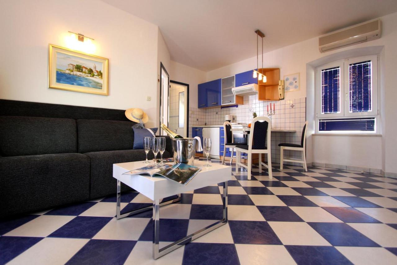 Apartments Belvedere Bol Kamer foto